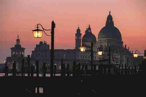Venice night tour: learn Italian in the silence of the night
