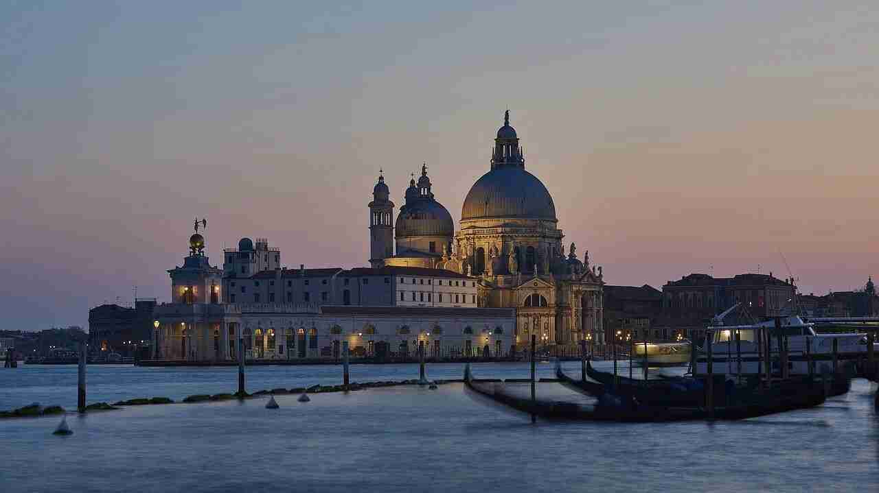 Learn to speak Italian in Venice (Italy) Learn to speak Italian in Venice, the floating city